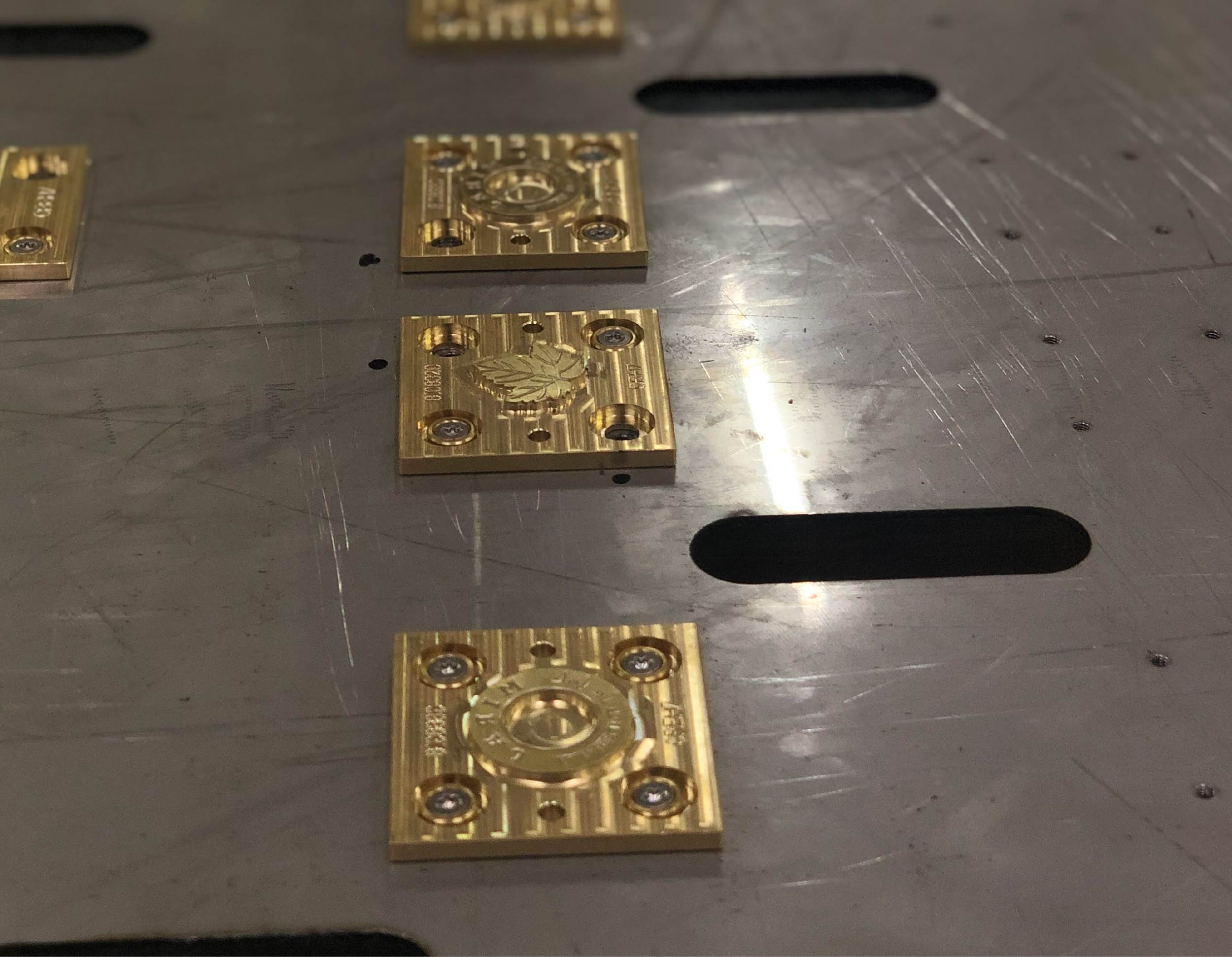 Easy Fix Plate for embossing and foil stamping - fixing detail